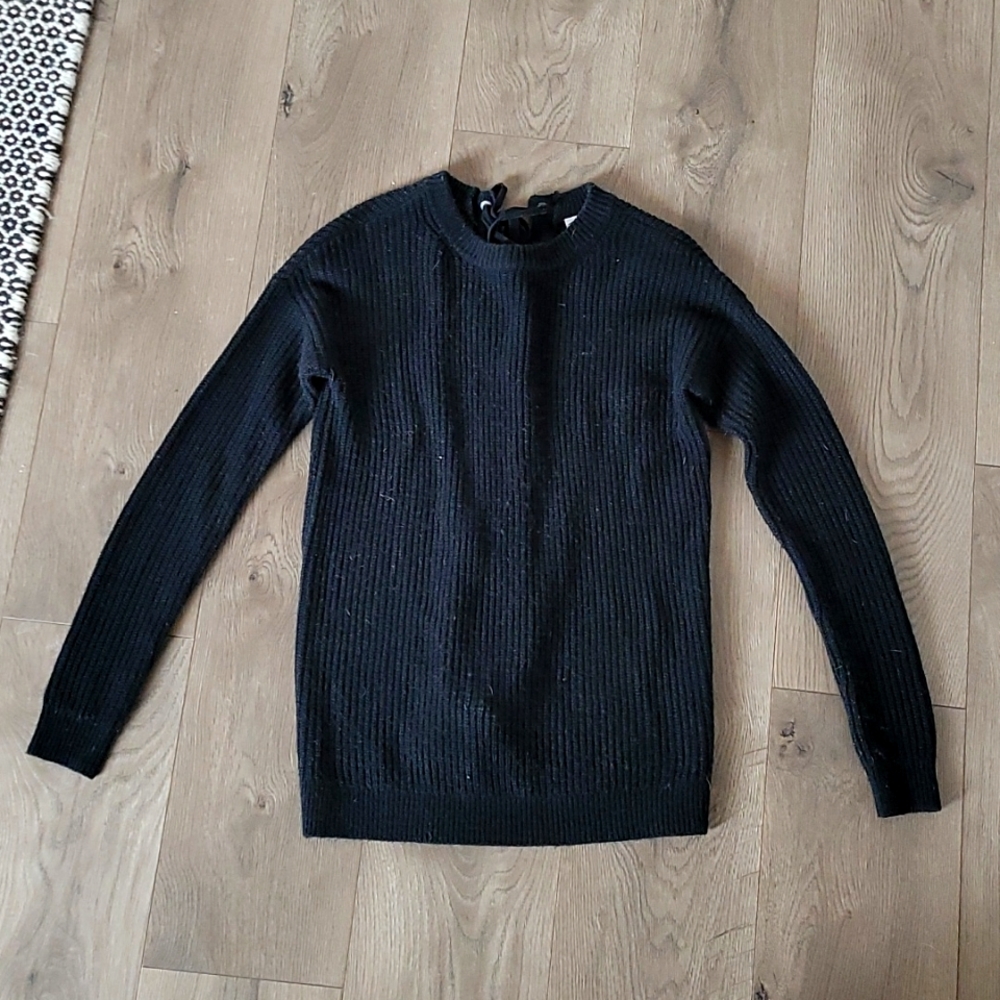 Twik back tie sweater